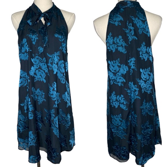 Lovers + Friends Jade Blossom Floral Burnout Mini Dress Black size Small - Picture 2 of 8